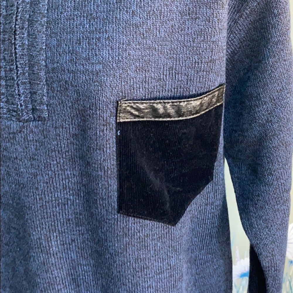 Sweater - Picture 2 of 11